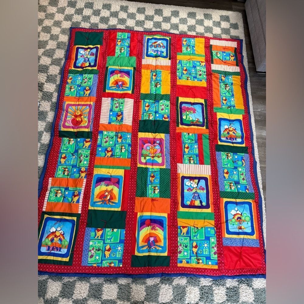 VTG Hand Tied Hand Made Pooh & Friends Disney Multi Color Patchwork Quilt RARE